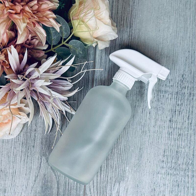 500ml frosted glass bottle with standard white mister trigger