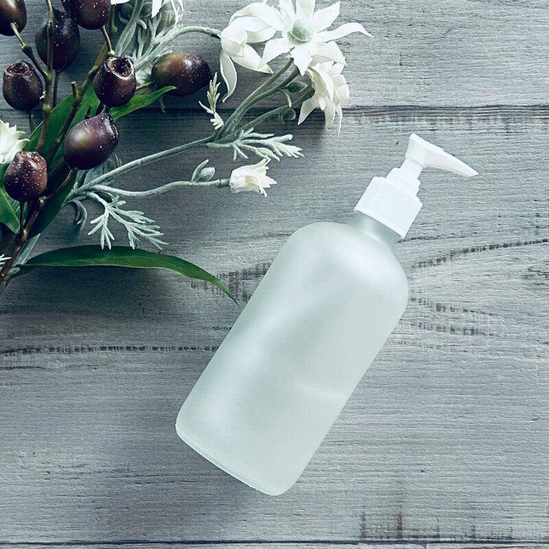 500ml frosted bottle with plastic white pump