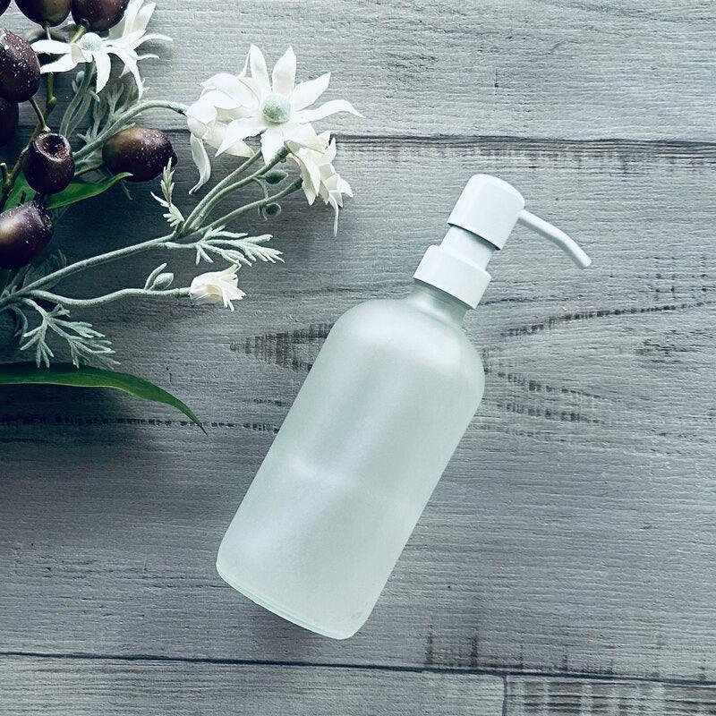 500ml frosted glass bottle with white stainless steel pump - centaur packaging