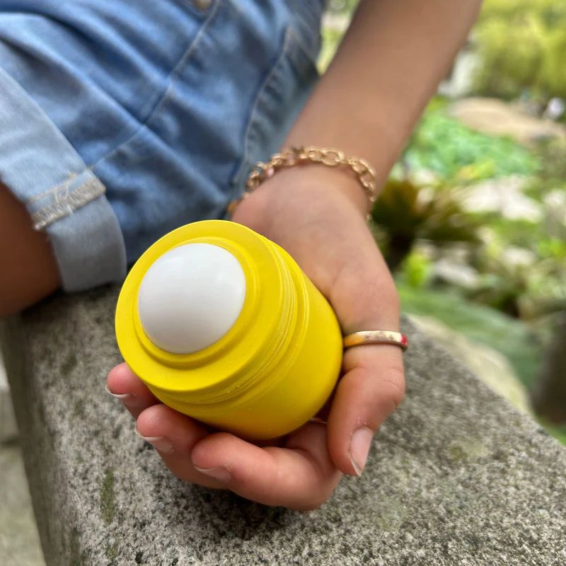 Solmates Roll-on Applicator 50ml - Sunshine Yellow location 1