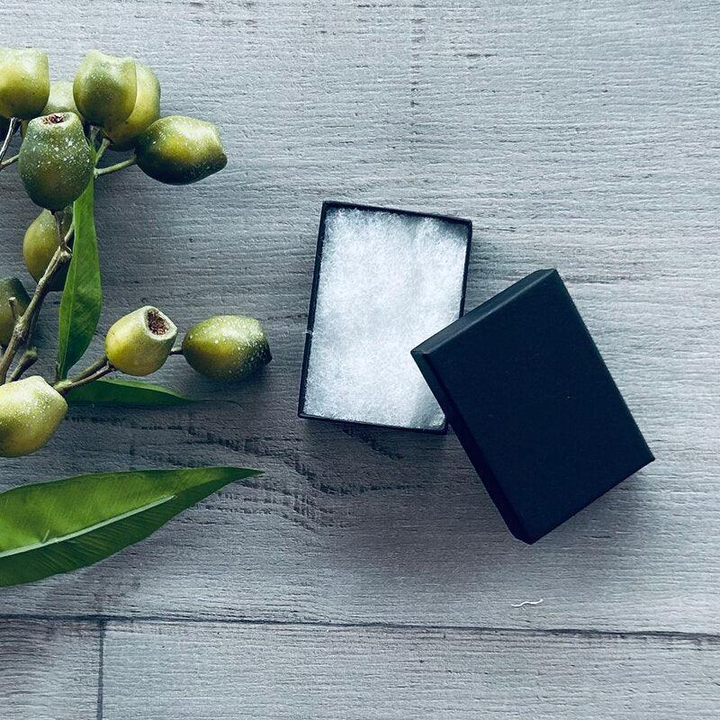 black jewellery box small with cotton filling