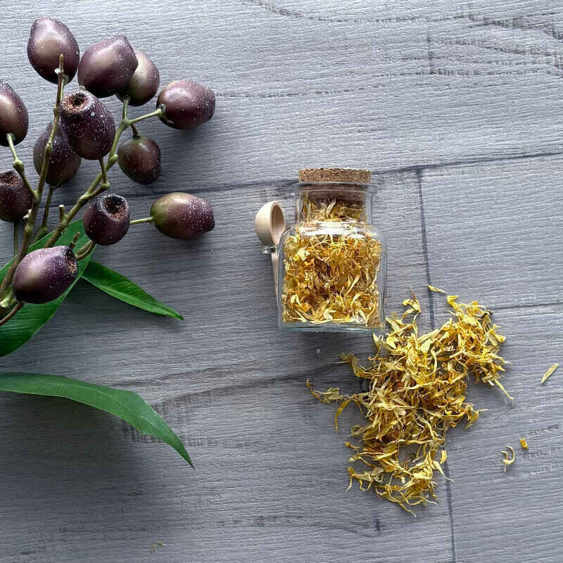 calendula flowers with cork jar - centaur packaging