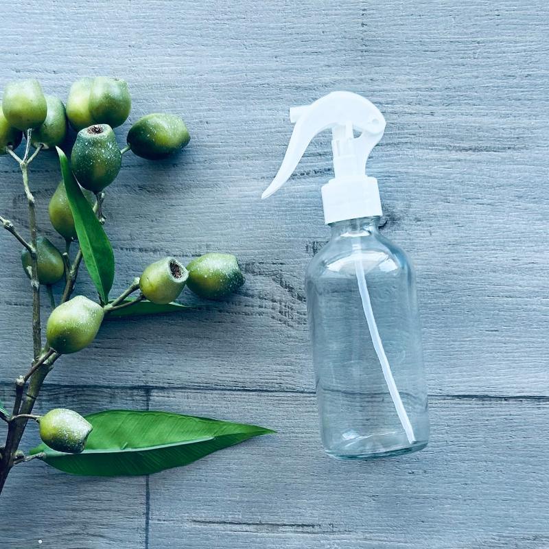 240ml glass clear bottle with white mister trigger