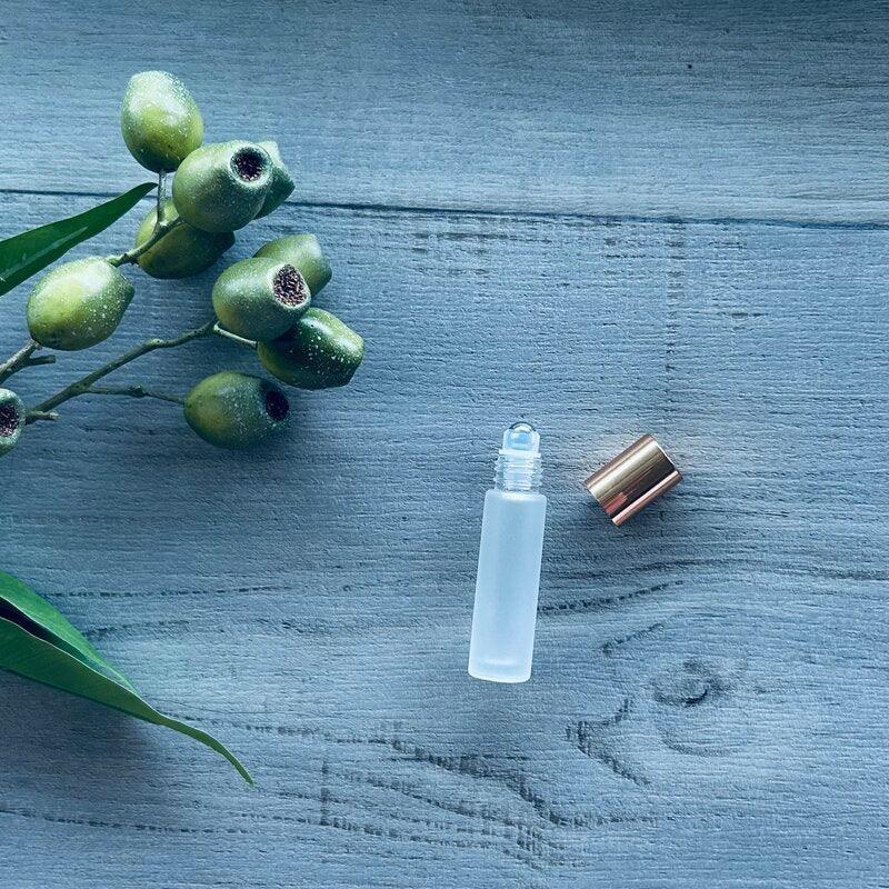 10ml frosted glass roller bottle with gold perfume lid