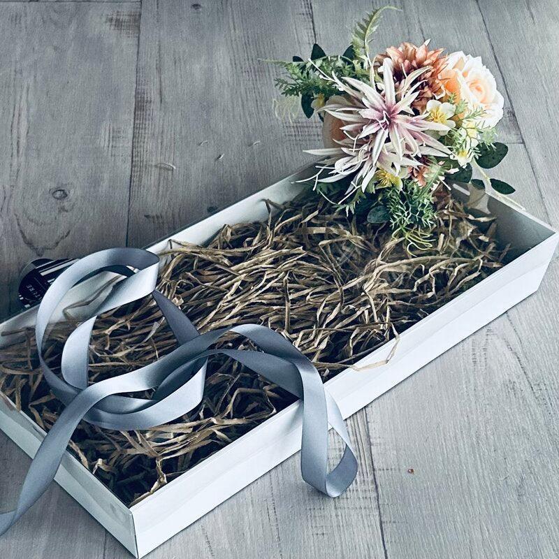 Hamper Gift Box Large White With Clear Lid - centaur packaging