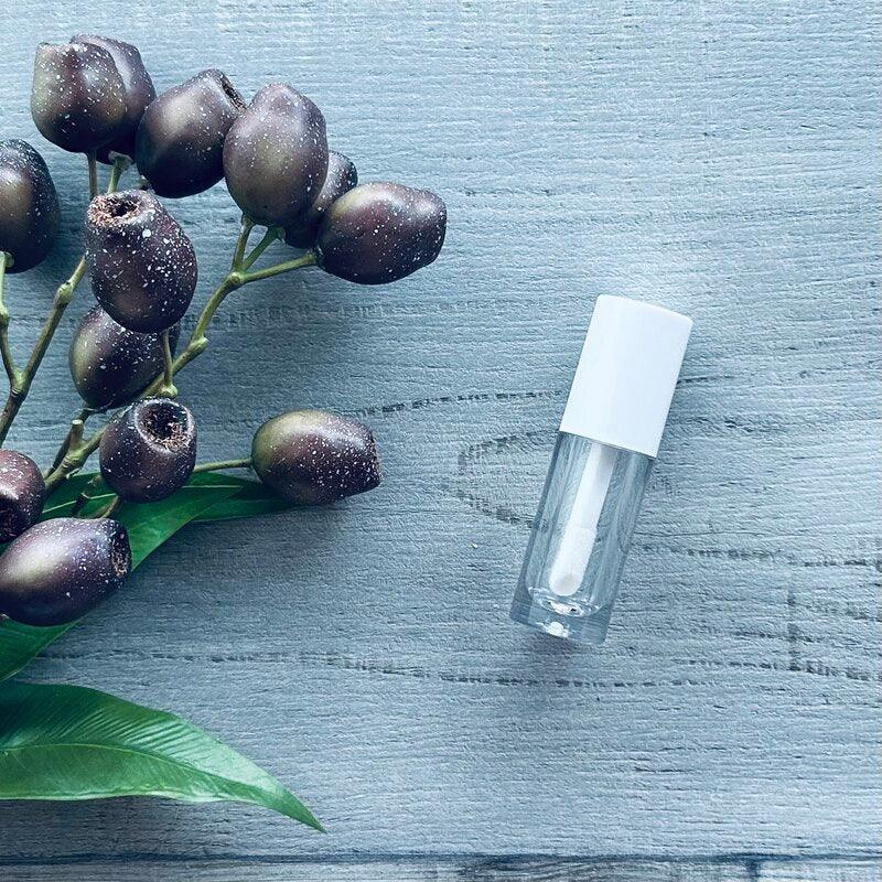 Lip Gloss Tube with Large Doe Foot Applicator - centaur packaging