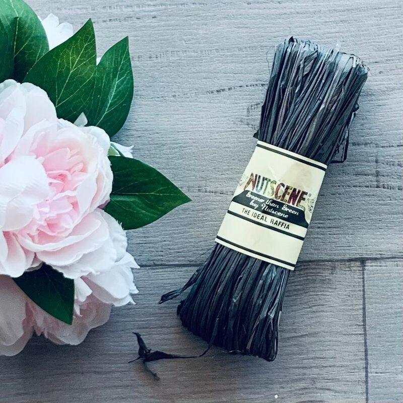 Raffia Nutscene - Dove Grey - centaur packaging