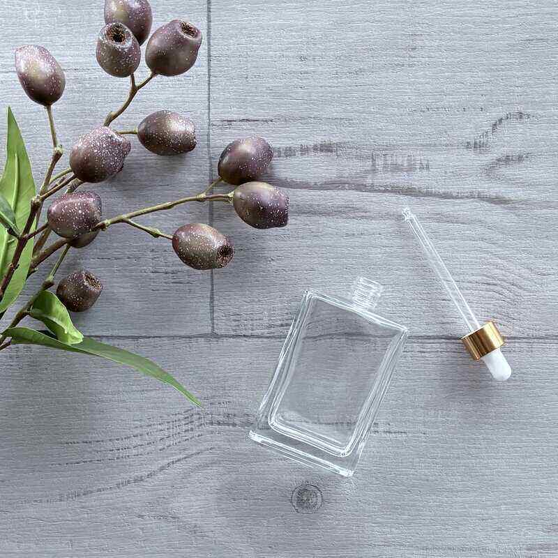 100ml Square Glass Bottle with Gold Dropper dropper out