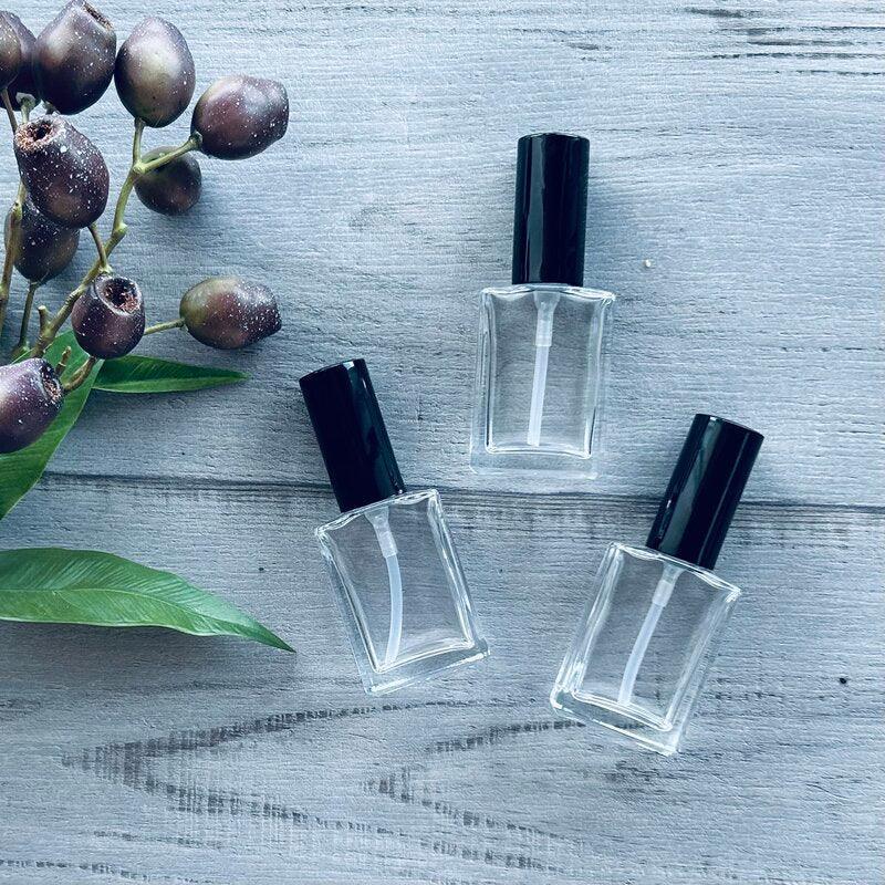 30ml clear glass bottle with black mister spray x 3