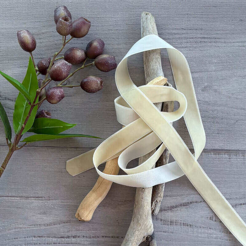 Premium Plush Velvet Ribbon Ivory 25mm x 20mt