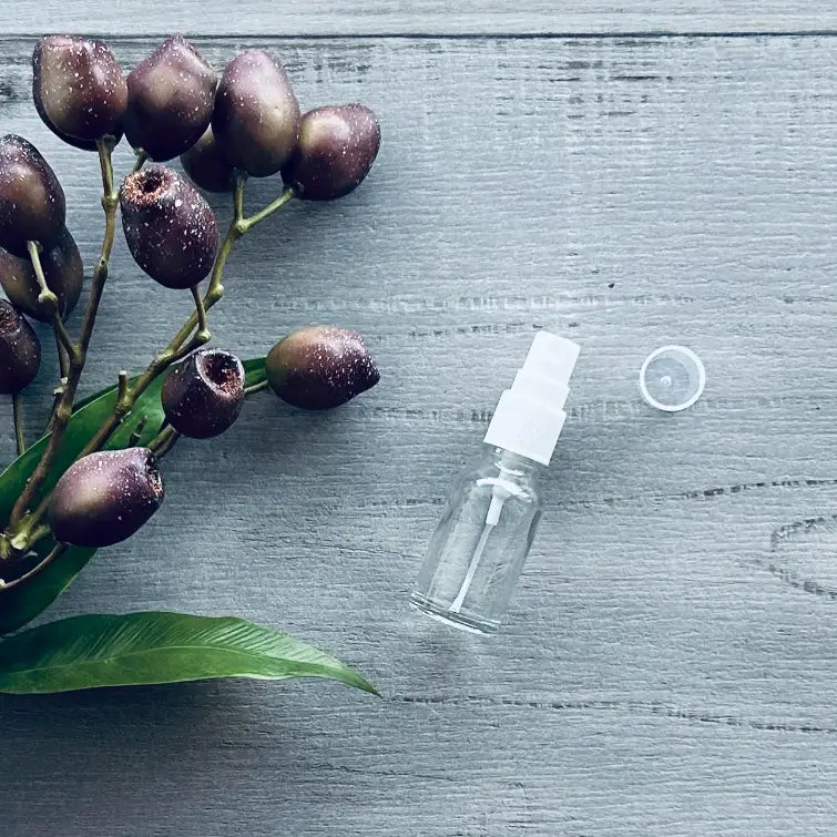 15ml Clear Glass Bottle with White Mister